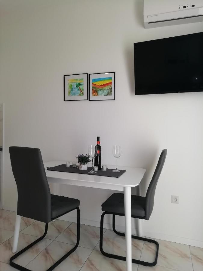 Villa Spanja Vodice Bagian luar foto