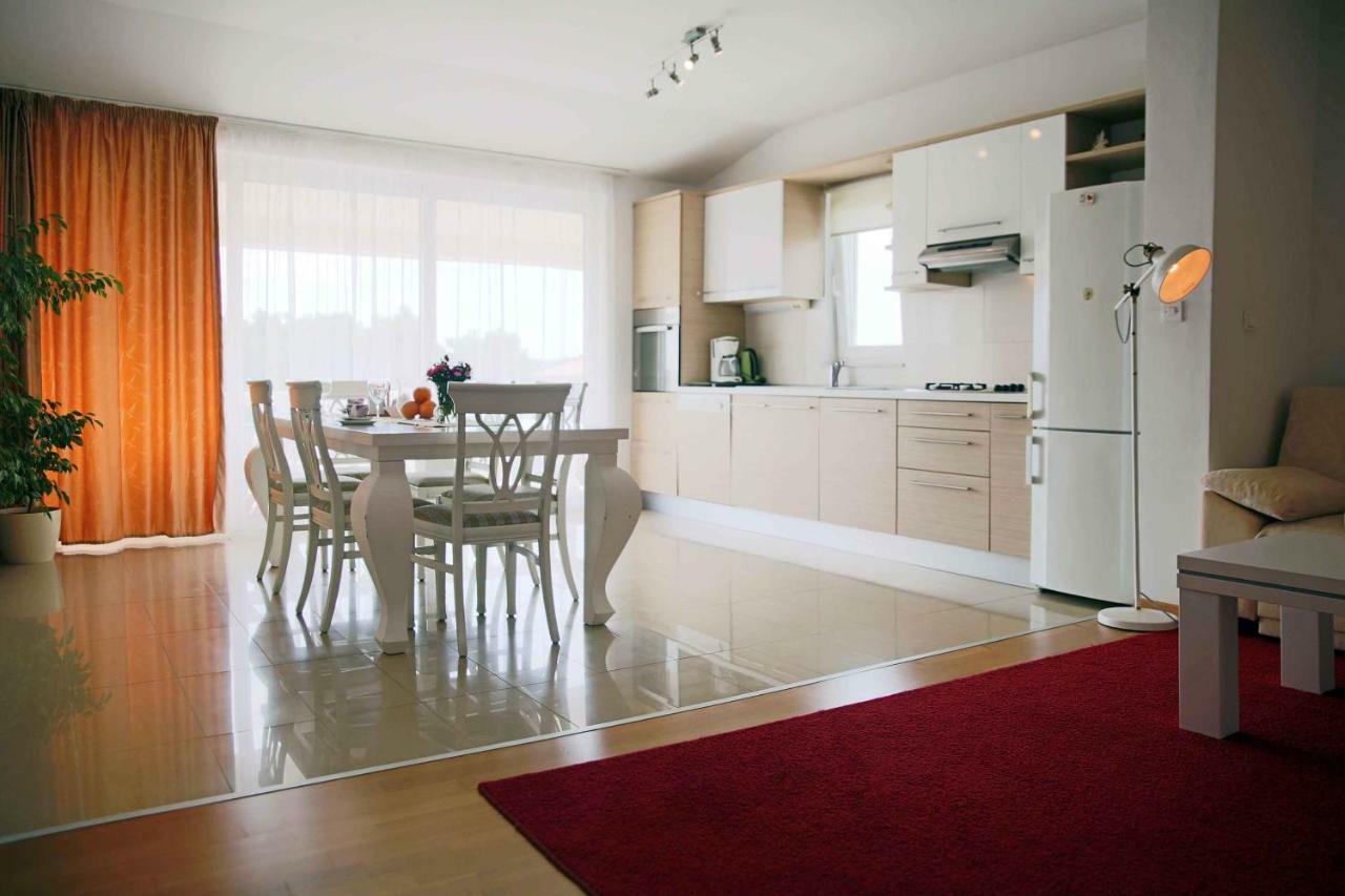 Villa Spanja Vodice Bagian luar foto