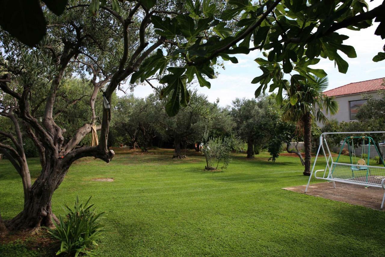 Villa Spanja Vodice Bagian luar foto